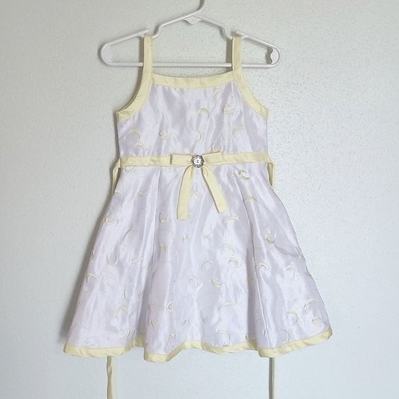 jenny & me Other - Jenny & ME White and Yellow Embroidered Swirl Pattern Dress with Bow